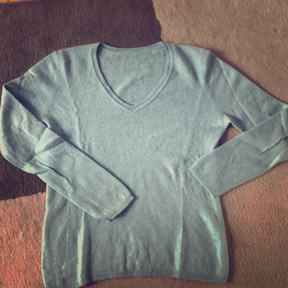 Cashmere sweater, baby blue